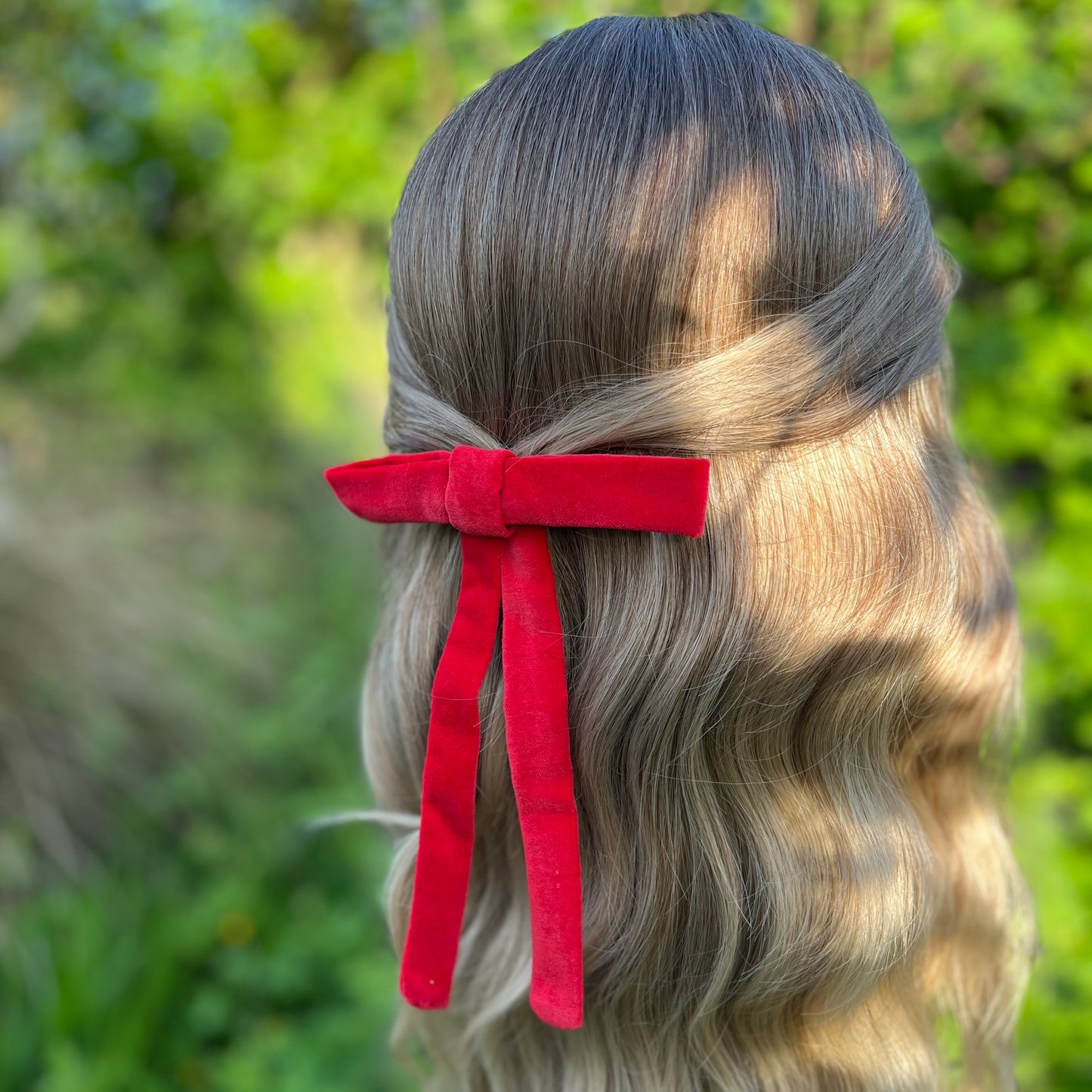 Julia Red Skinny Bow Clip
