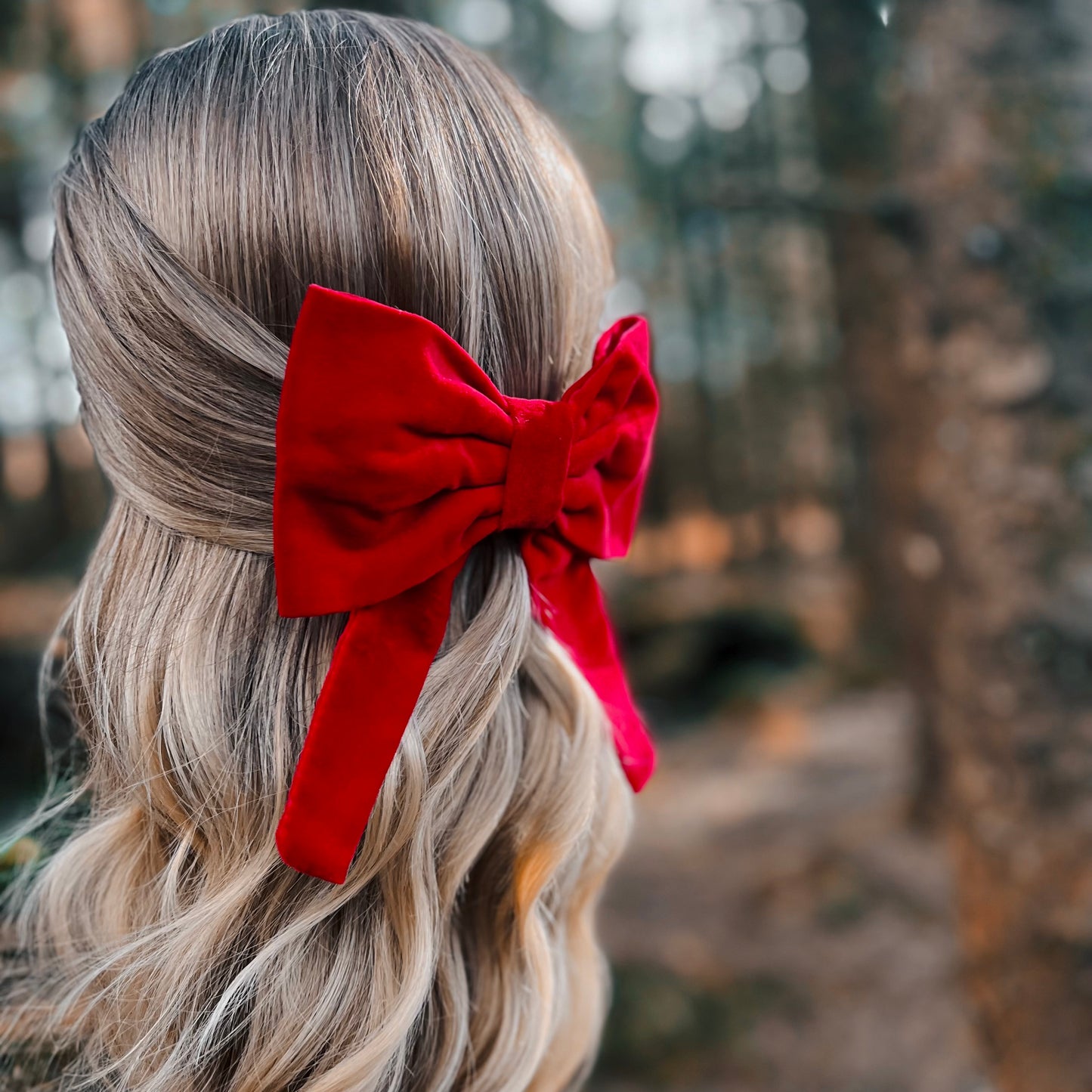Faye Red Midi Bow Clip