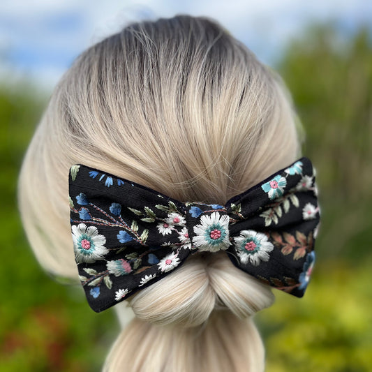 Jaqueline Bow Clip