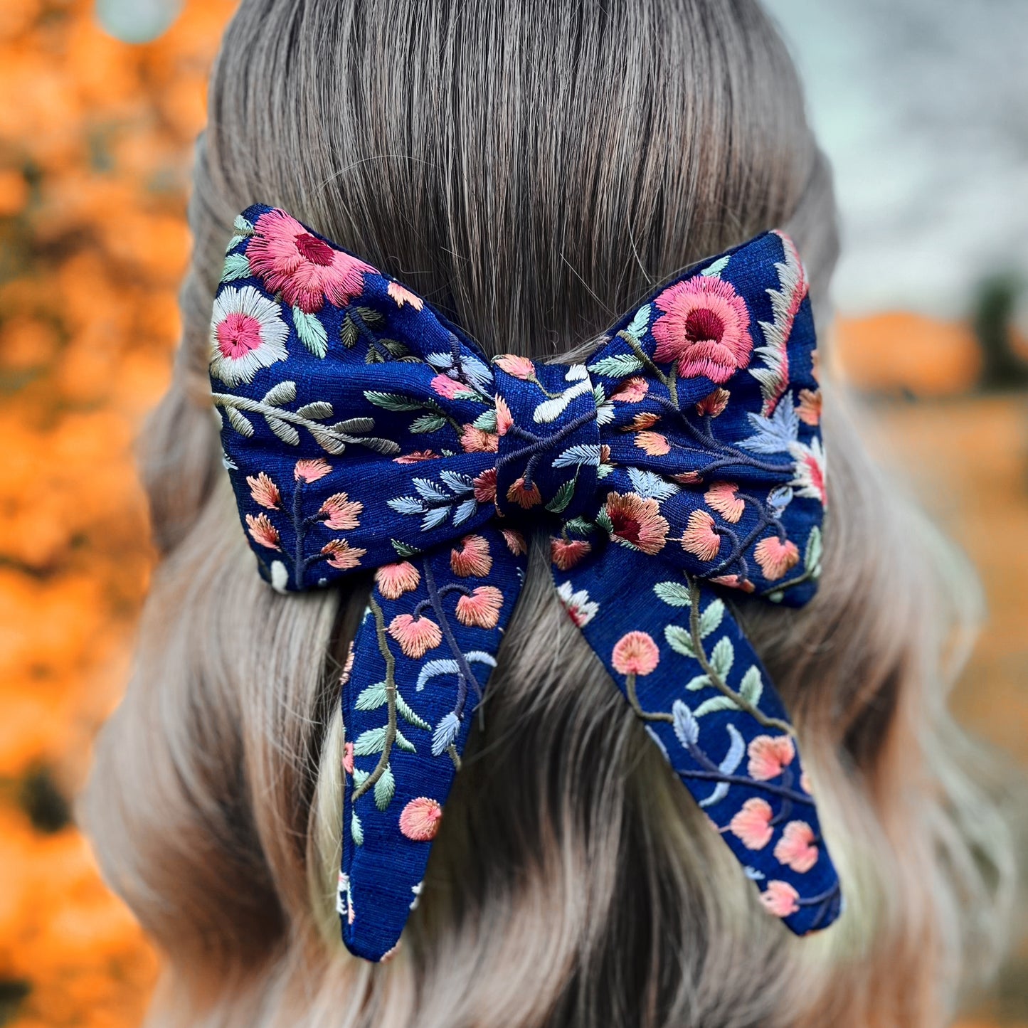 Annelise Bow Clip