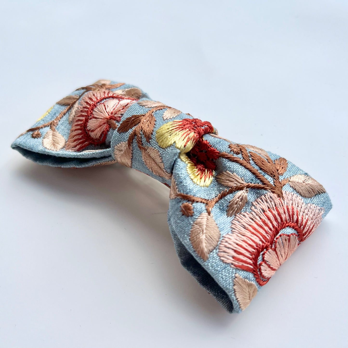Embrey Bow Clip