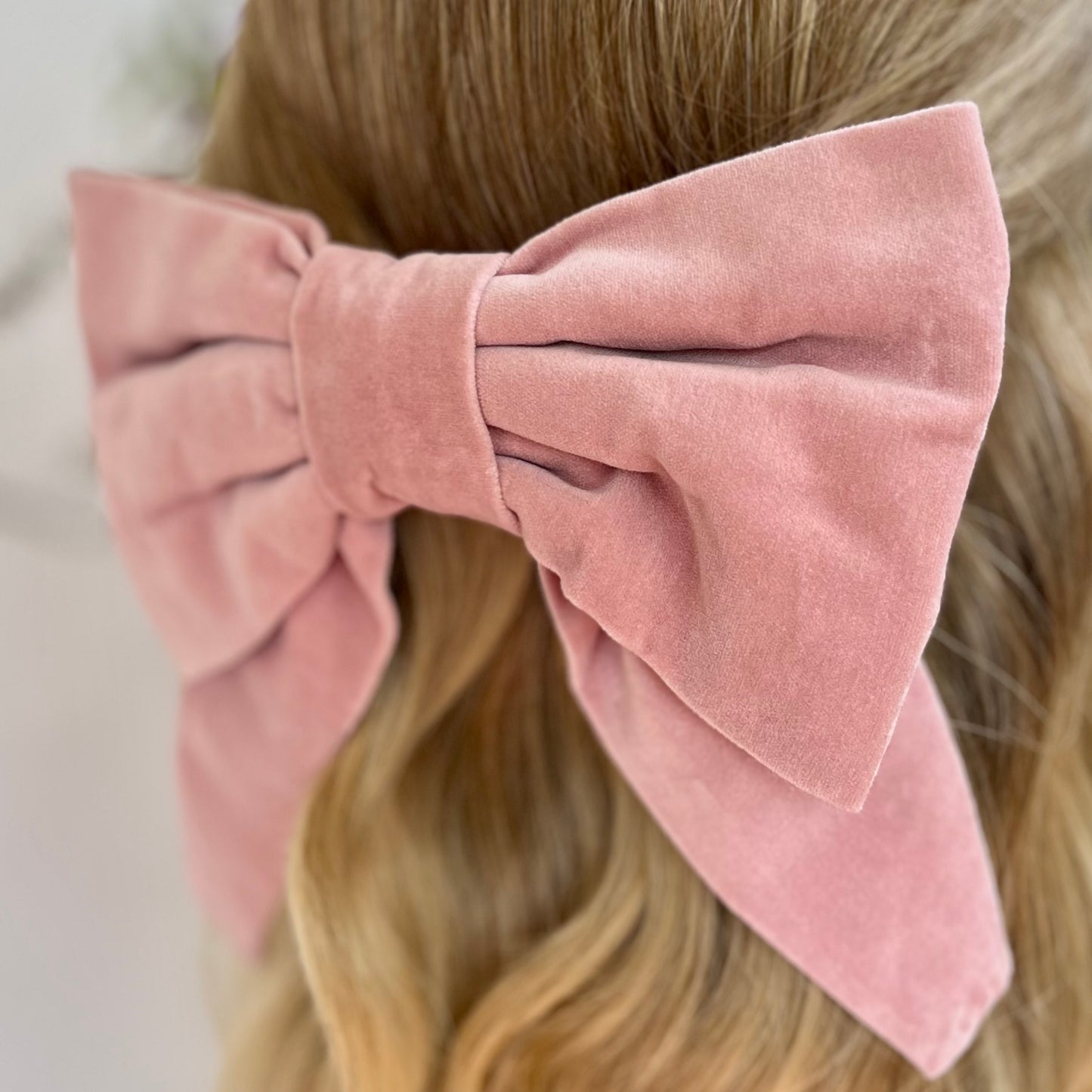 Kelly Pale Pink Bow