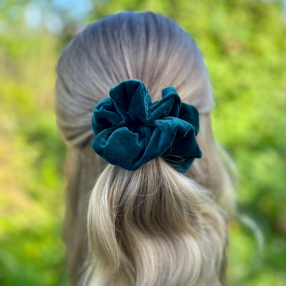 Selena Dark Green scrunchie