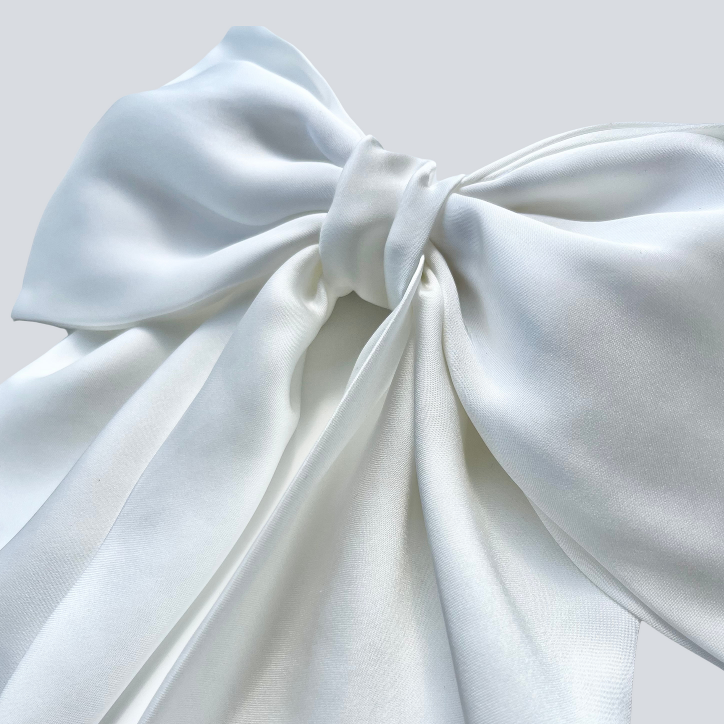 Amèlie Satin Bow Clip