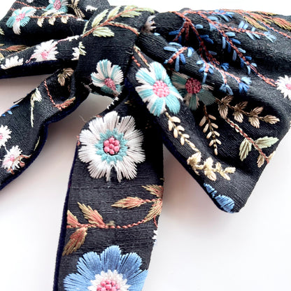 Claudine Bow Clip
