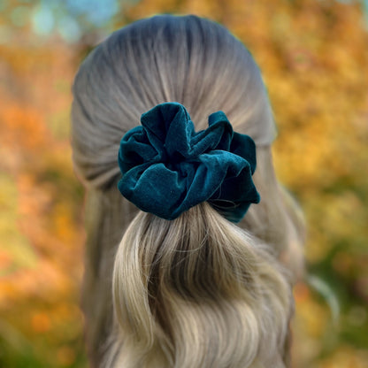 Selena Dark Green scrunchie