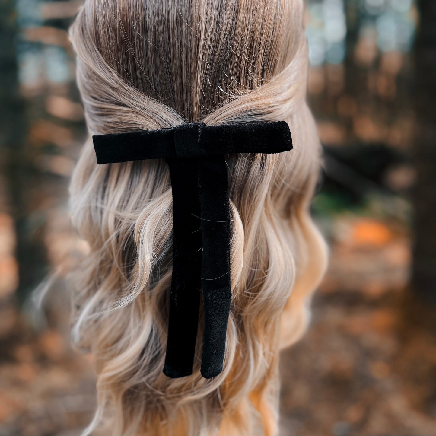 Julia Black Skinny Bow Clip