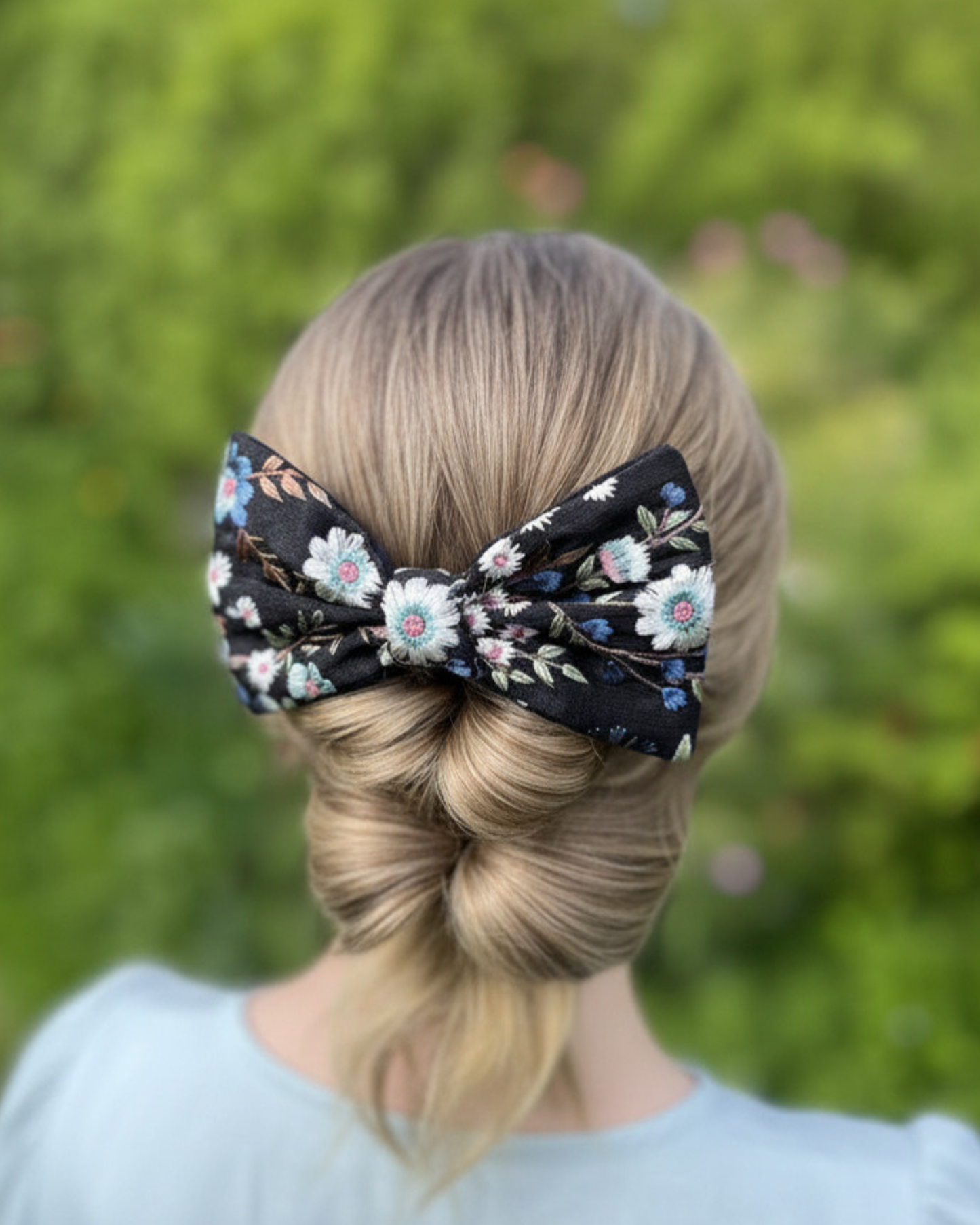 Jaqueline Bow Clip